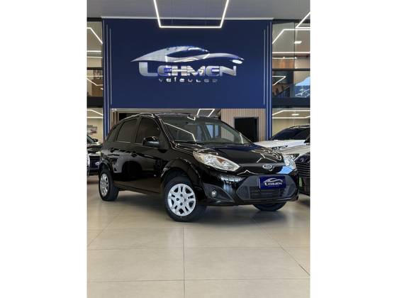 FORD FIESTA 1.0 ROCAM HATCH 8V FLEX 4P MANUAL FORD FIESTA 1.0 ROCAM HATCH 8V FLEX 4P MANUAL